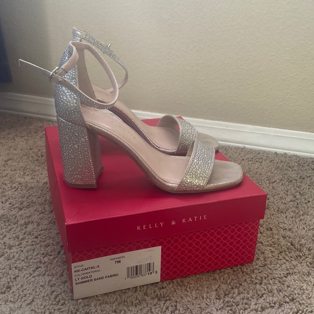 Gold shimmer heels, size 7M, brand Kelly & Katie